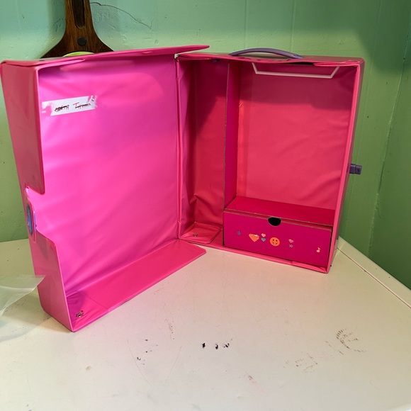 1989. Vintage barbie portable closet - Picture 4 of 9